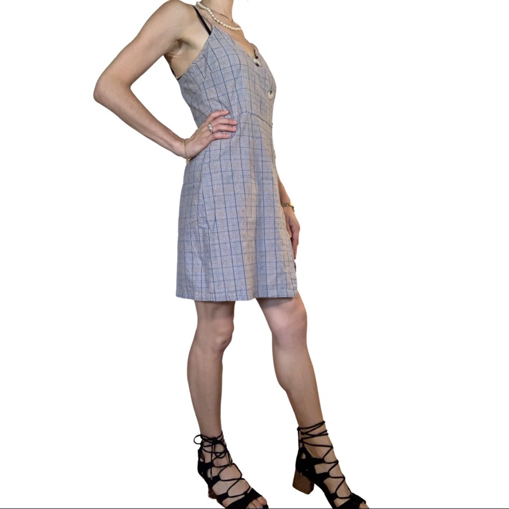 Gray Plaid Mini Dress w/Buttons- Size 6 - Picture 9 of 16